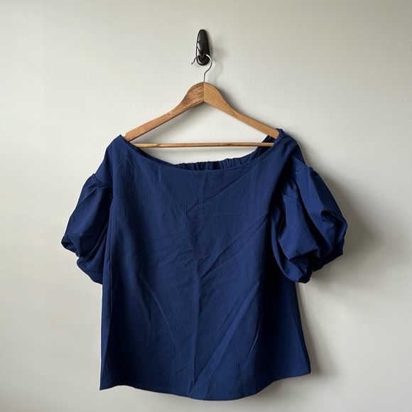 entro Tops - NWT Women's Entro Puff Sleeve off the Shoulder Navy Shirt M
